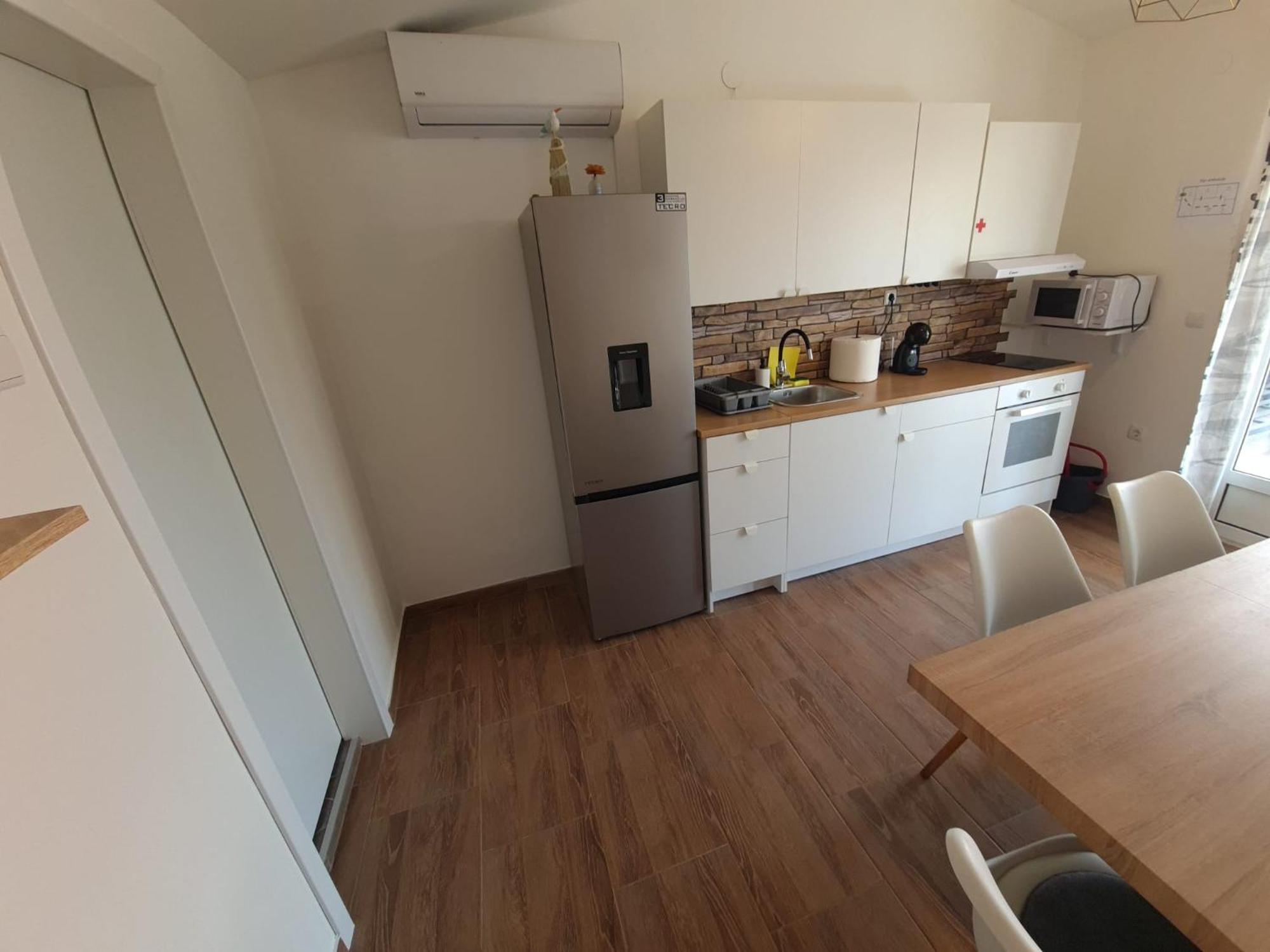 ויר Apartment VI & La Electric Scooters Included מראה חיצוני תמונה