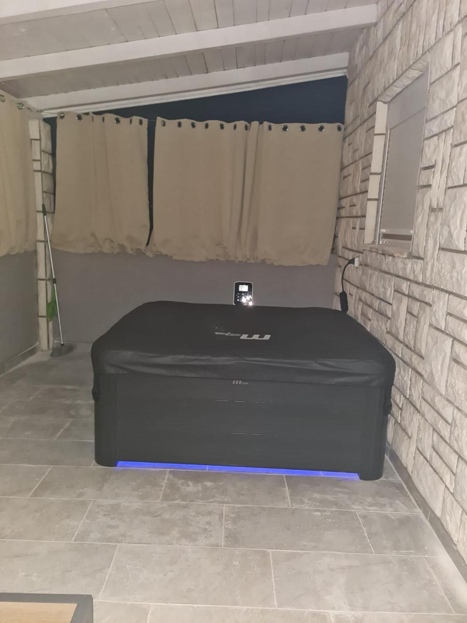 ויר Apartment VI & La Electric Scooters Included מראה חיצוני תמונה