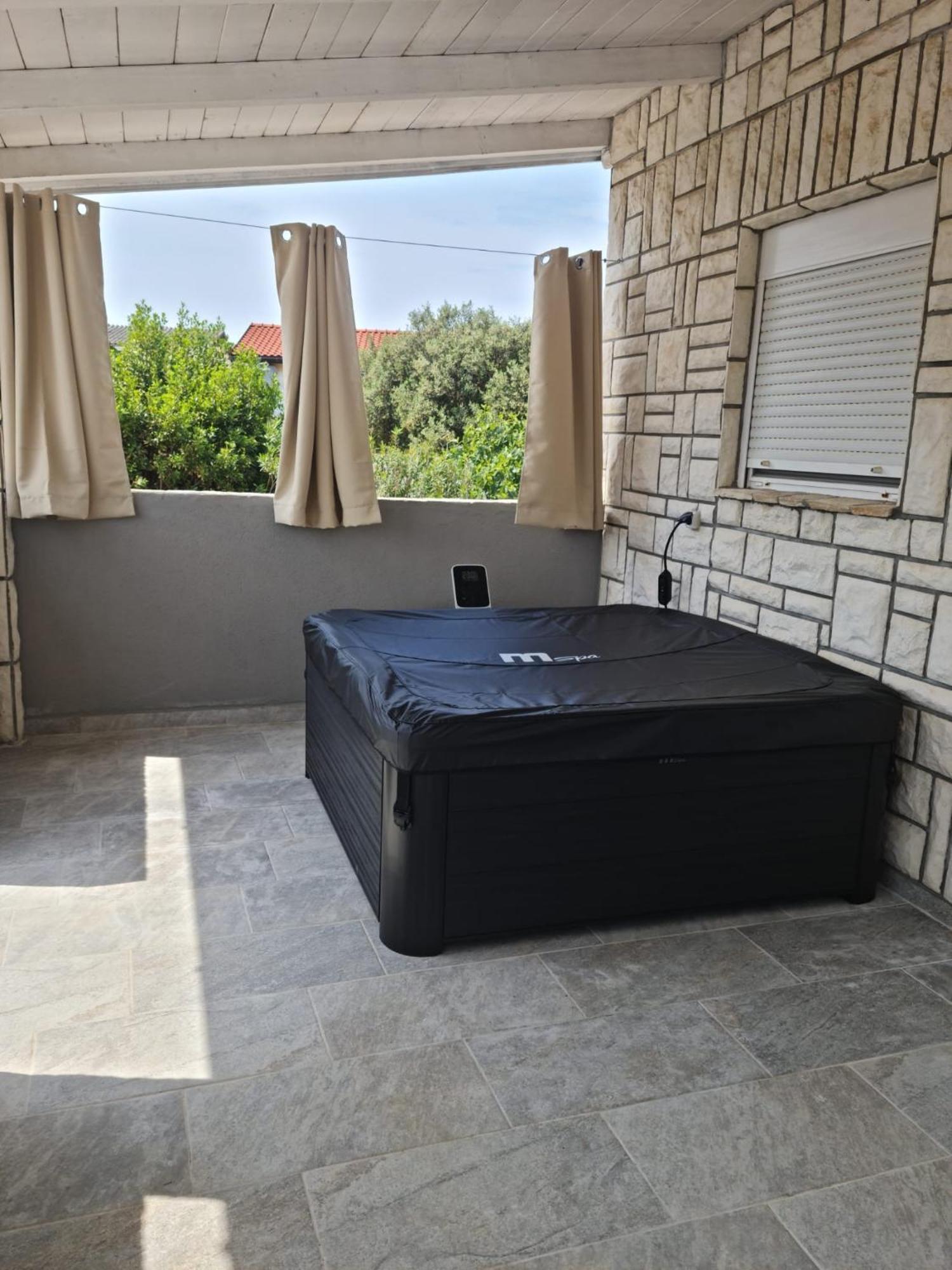 ויר Apartment VI & La Electric Scooters Included מראה חיצוני תמונה